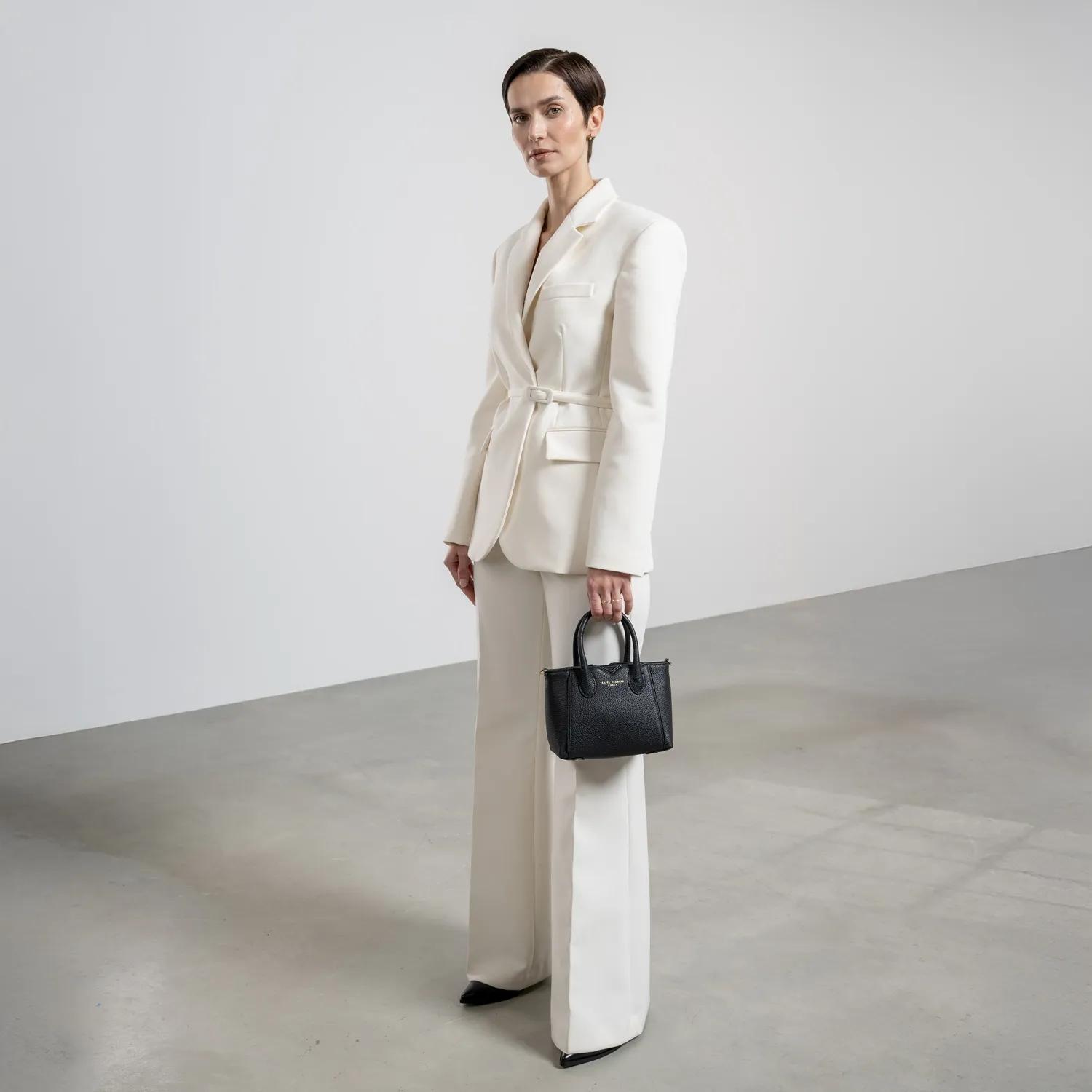 Isabel Bernard Crossbody bags Honoré Cloe Mini Handtasche in zwart