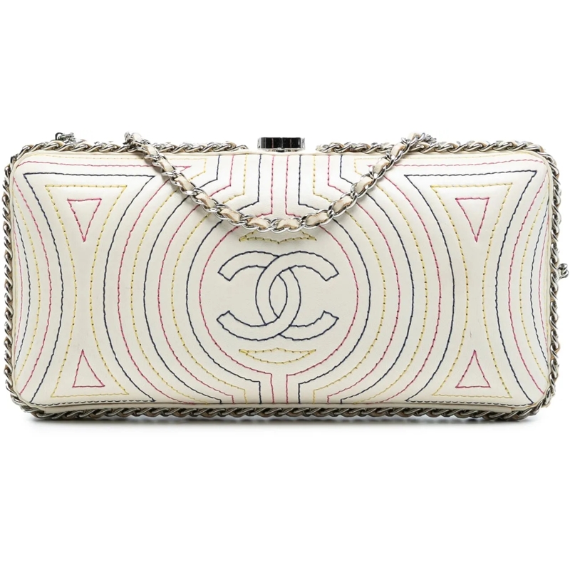 Chanel Schultertasche Quilted Calfskin Korean Garden Clutch on Chain weiß