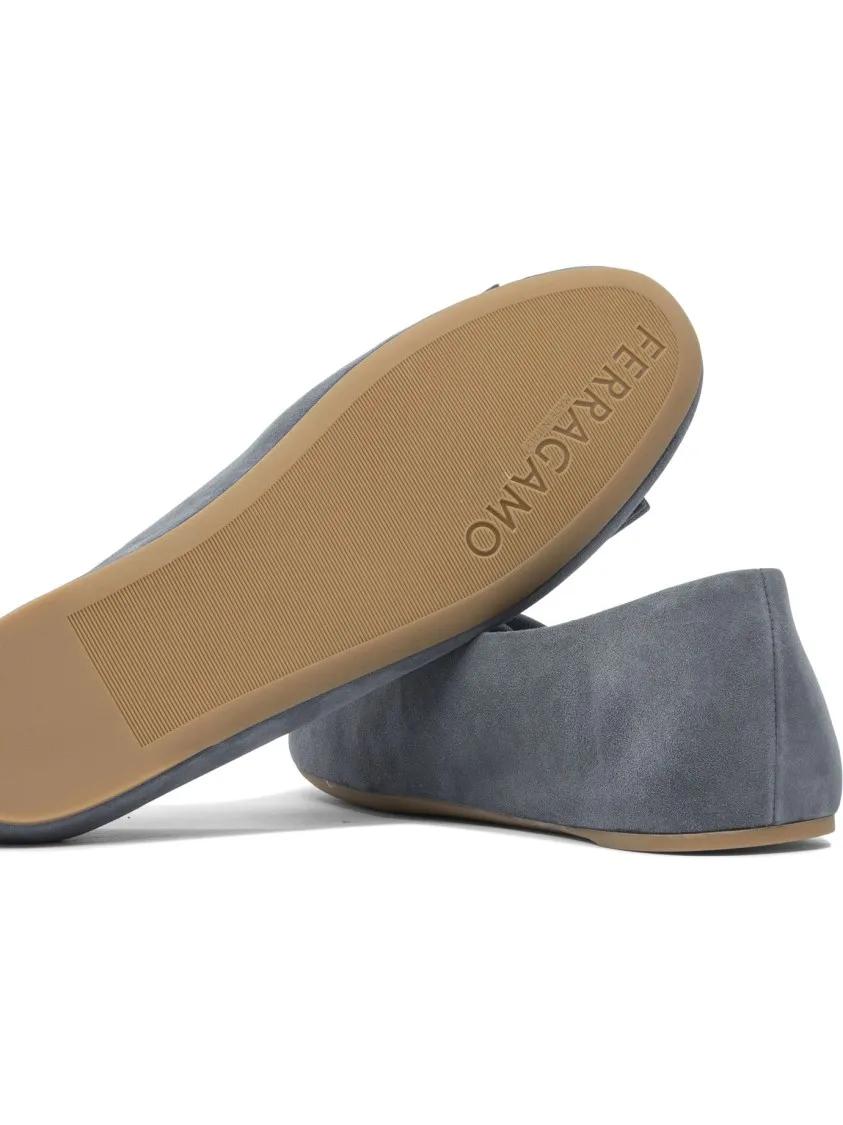 Thumbnail - Grey Leather Ballerinas With Bow Accent - Gr. 8 - in Grau