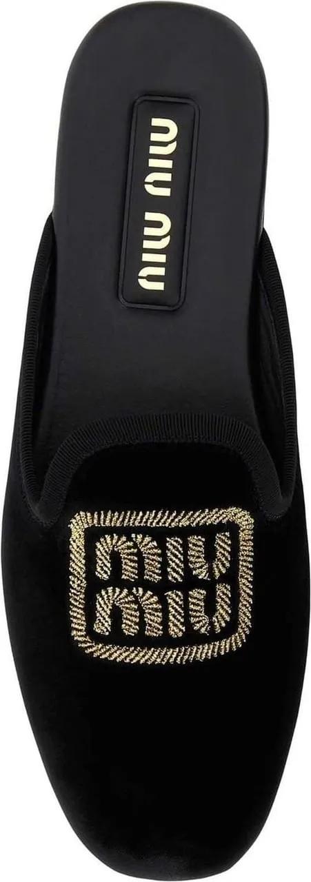 Thumbnail - Miu Miu Hohe Schuhe - Miu Miu Logo Embroidered Slip-On Mules - Gr. 35 (EU) - in Schwarz - für Damen