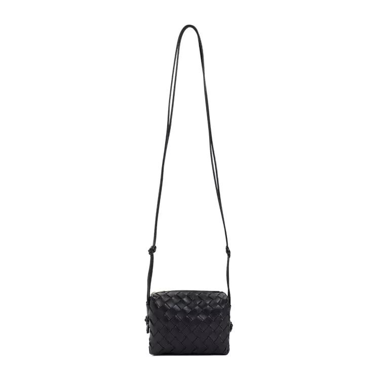 Bottega Veneta Shopper - Mini Loop Camera Bag - Gr. unisize - in Schwarz - für Damen