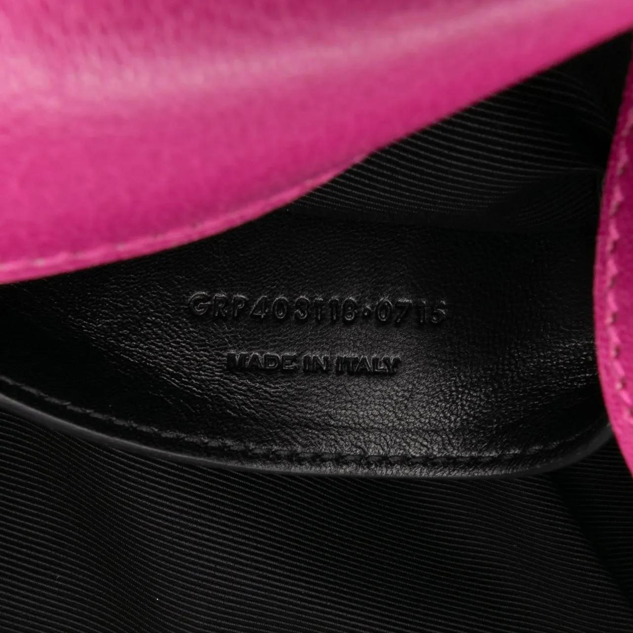 Thumbnail - Saint Laurent Hobo Bags - Medium Chevron Sheepskin Monogram Chain Bag - Gr. unisize - in Gold - für Damen