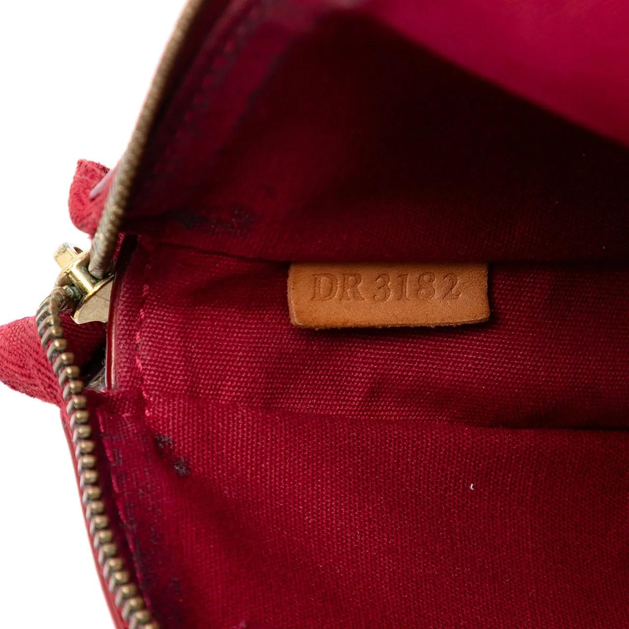 Thumbnail - Louis Vuitton Hobo Bags - Monogram Vernis Pochette Accessoires - Gr. unisize - in Rot - für Damen