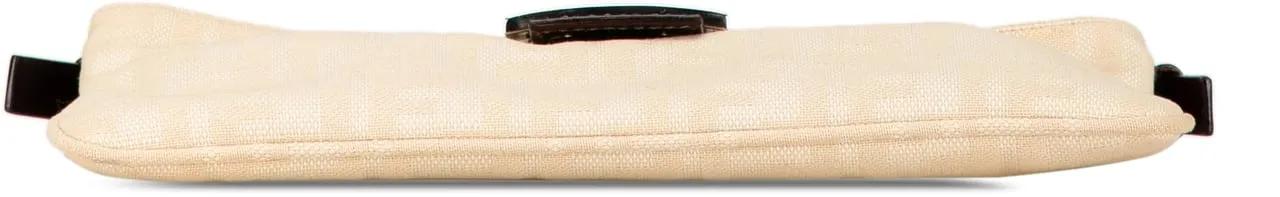 Fendi Shoppers Zucca Canvas Crossbody in bruin