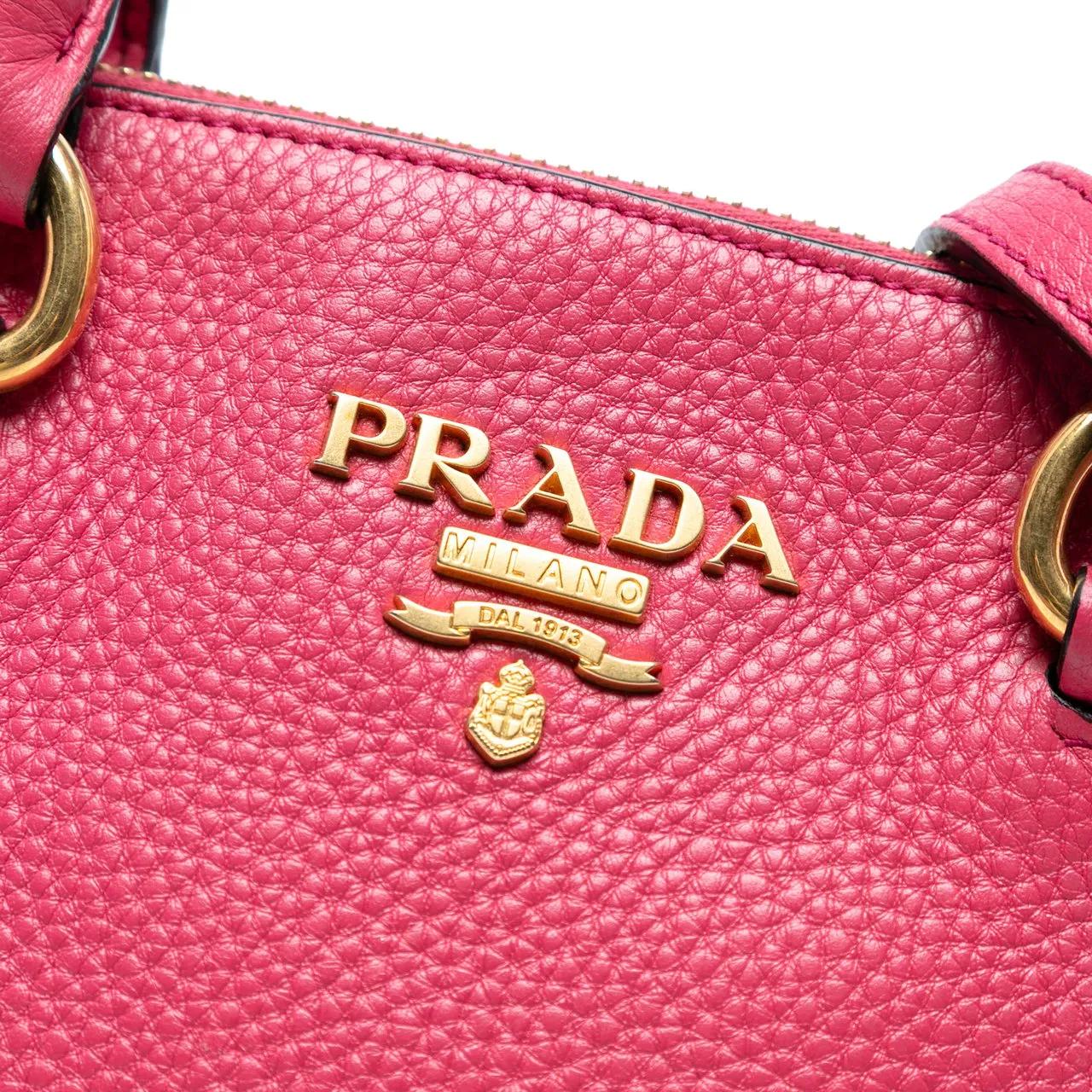 Thumbnail - Prada Hobo Bags - Vitello Daino Dome Satchel - Gr. unisize - in Gold - für Damen