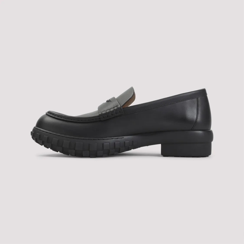 Givenchy Loafer Smooth Calf Leather Loafers Black