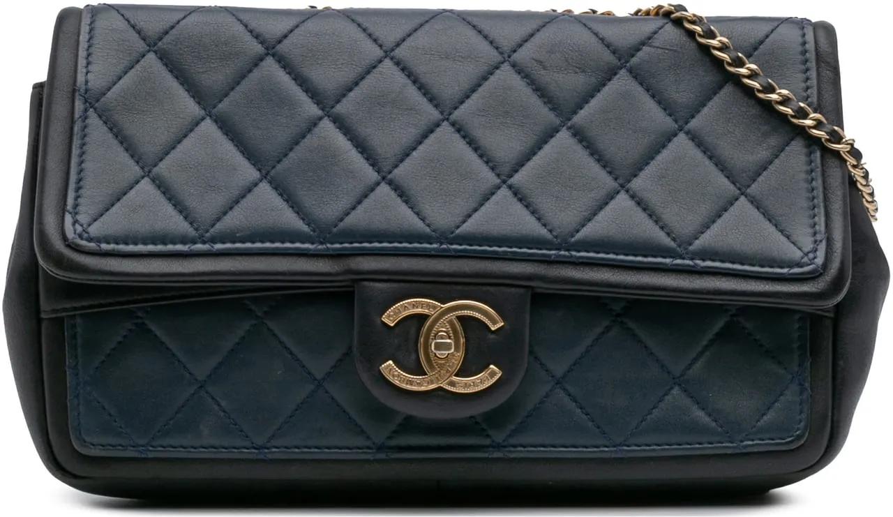Chanel Hobo Bags - Medium Bicolor Calfskin Graphic Flap - Gr. unisize - in Blau - für Damen