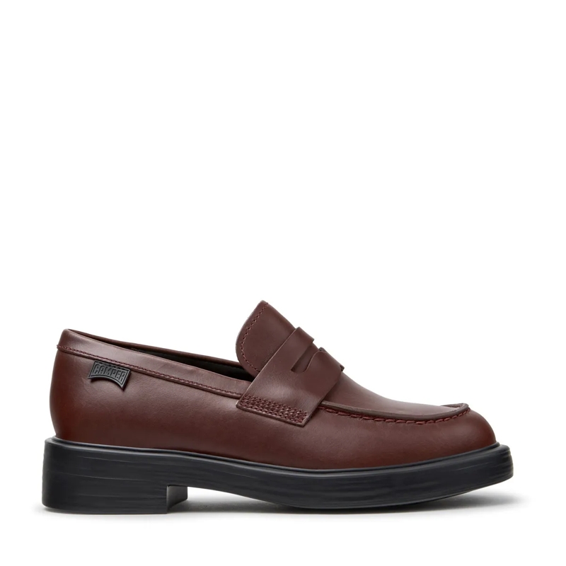 Camper Bootsschuhe Bei Dean, einem zeitlosen Unisex-Stil, trifft Trad burgund