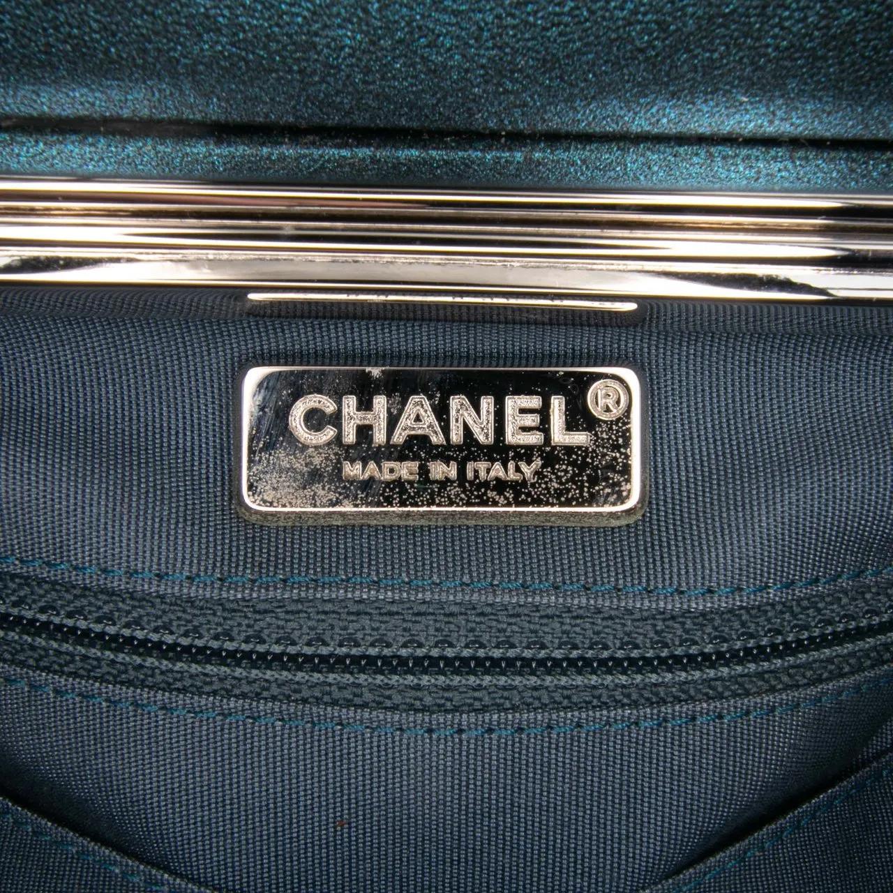 Thumbnail - Chanel Kosmetiktaschen - CC Metallic Calfskin Vanity Case - Gr. unisize - in Blau - für Damen