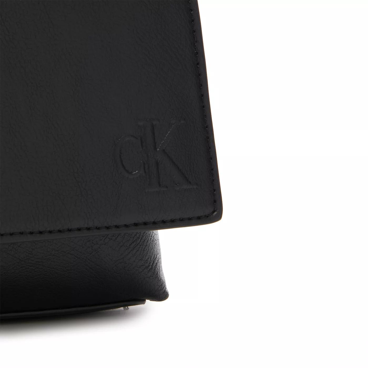 Calvin Klein Crossbody bags Ultralight Schwarze Umhängetasche K60 in zwart