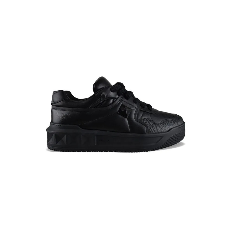Valentino Garavani Low-Top-Sneaker Sneakers One Stud Black