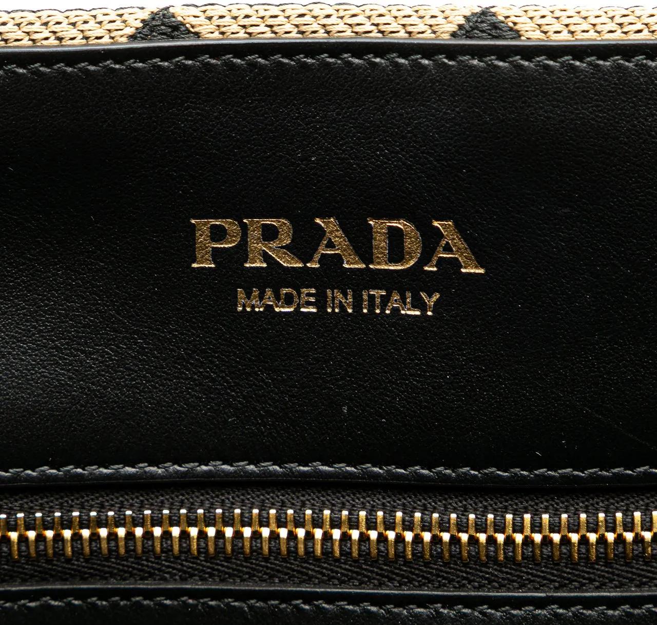 Thumbnail - Prada Shopper - Embroidered Canvas Triangolo Symbole Shopping Tote - Gr. unisize - in Braun - für Damen