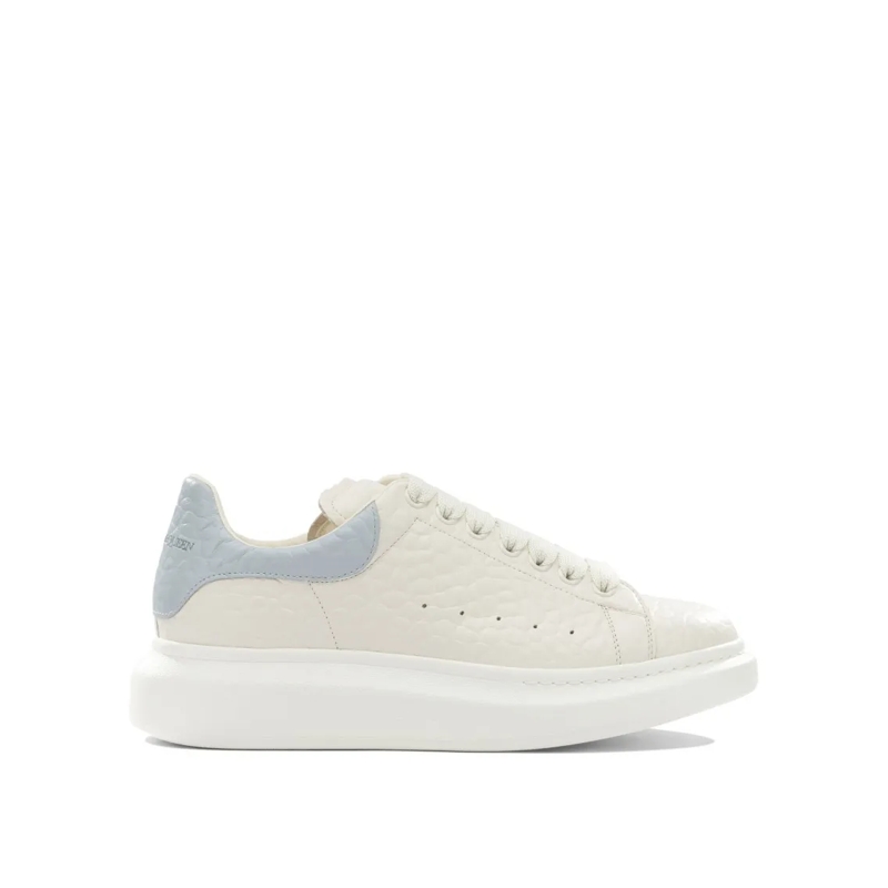 Alexander McQueen Sneaker basse Textured Leather Sneakers With Contrasting Heel Ta White