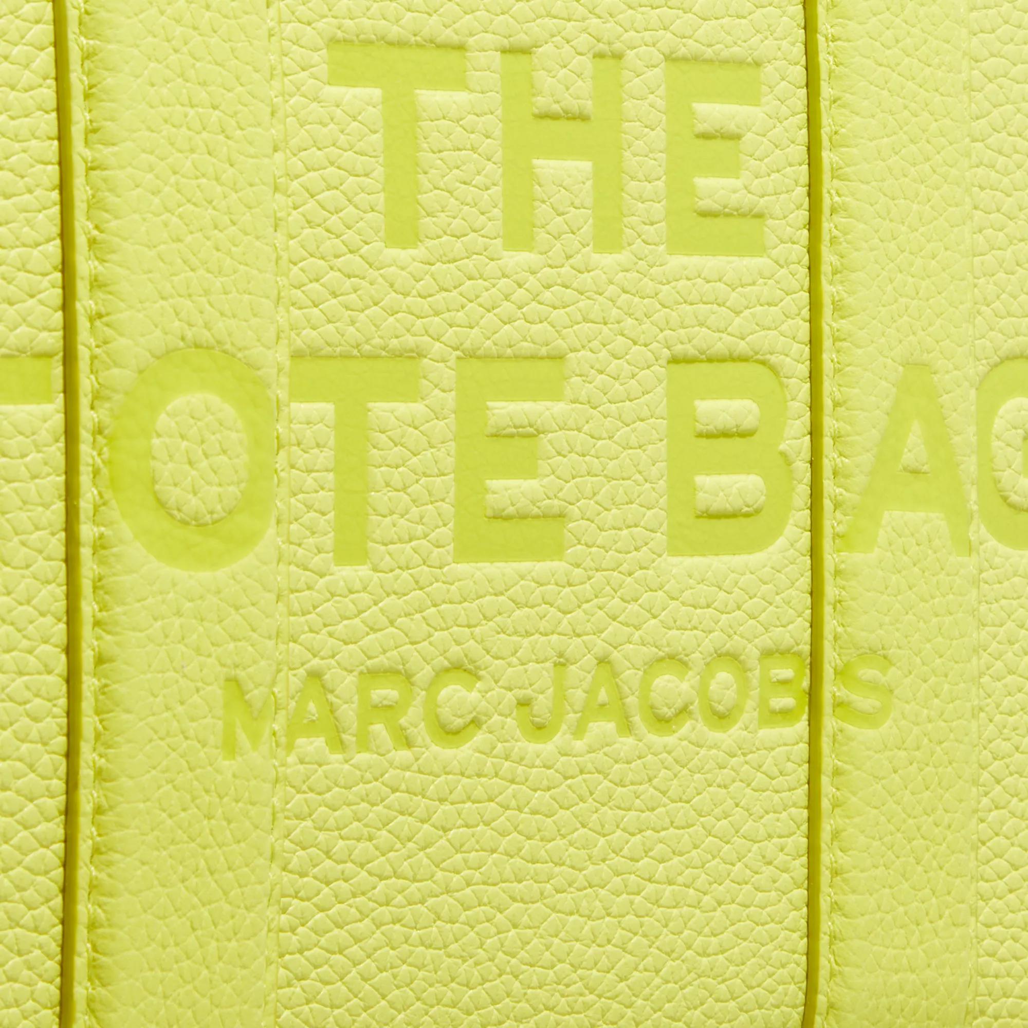Marc Jacobs Totes The Small Tote Bag in geel