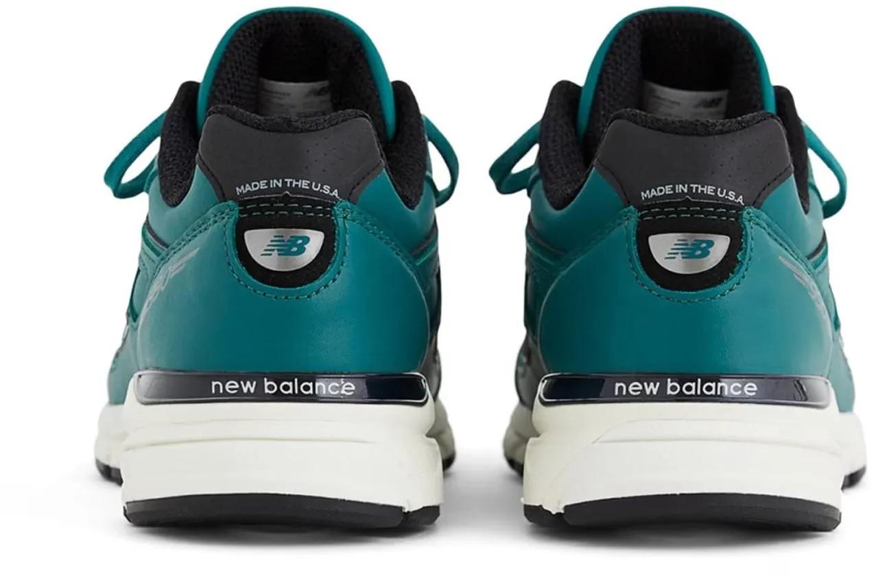 Thumbnail - New Balance Low-Top Sneaker - 990v4 Made In Usa X Teddy Santis Sneakers - Gr. 42 (EU) - in Grün - für Damen