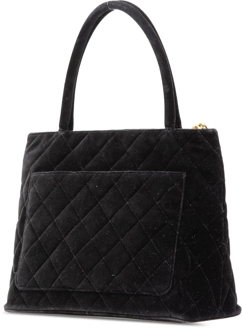 Thumbnail - Chanel Crossbody Bags - 1997-1999 Velvet Medallion Tote - Gr. unisize - in Schwarz - für Damen