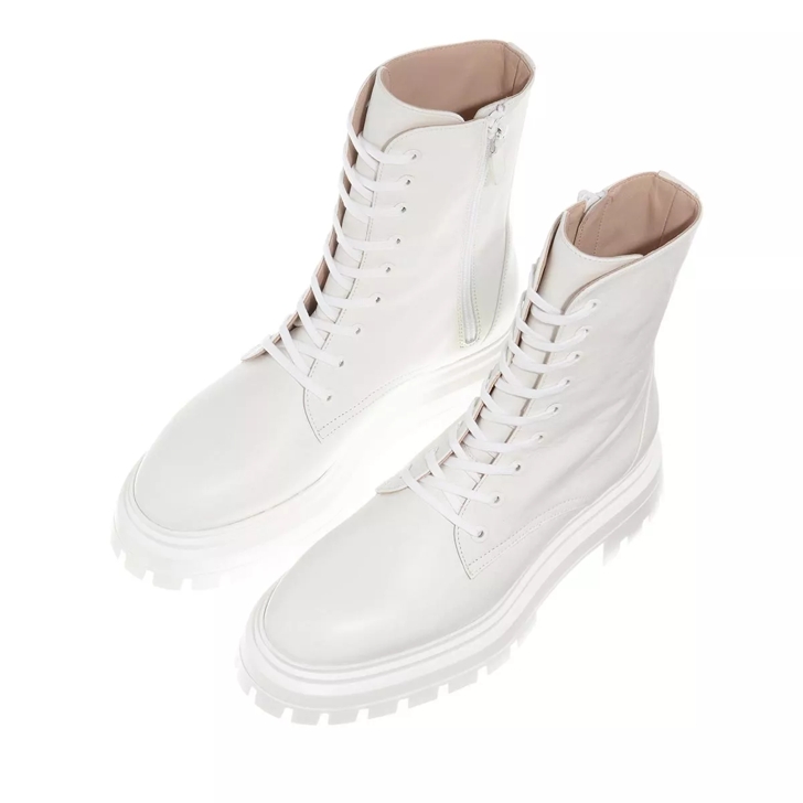 Stuart weitzman hotsell lexy boot white