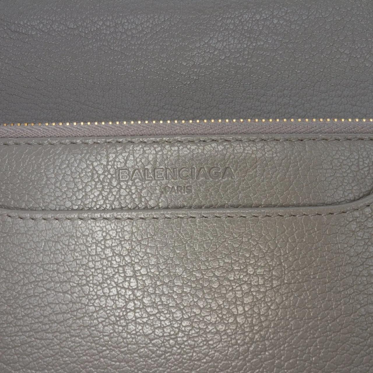 Thumbnail - Balenciaga Hobo Bags - Chevre Motocross Metallic Edge Wallet on Chain - Gr. unisize - in Grau - für Damen