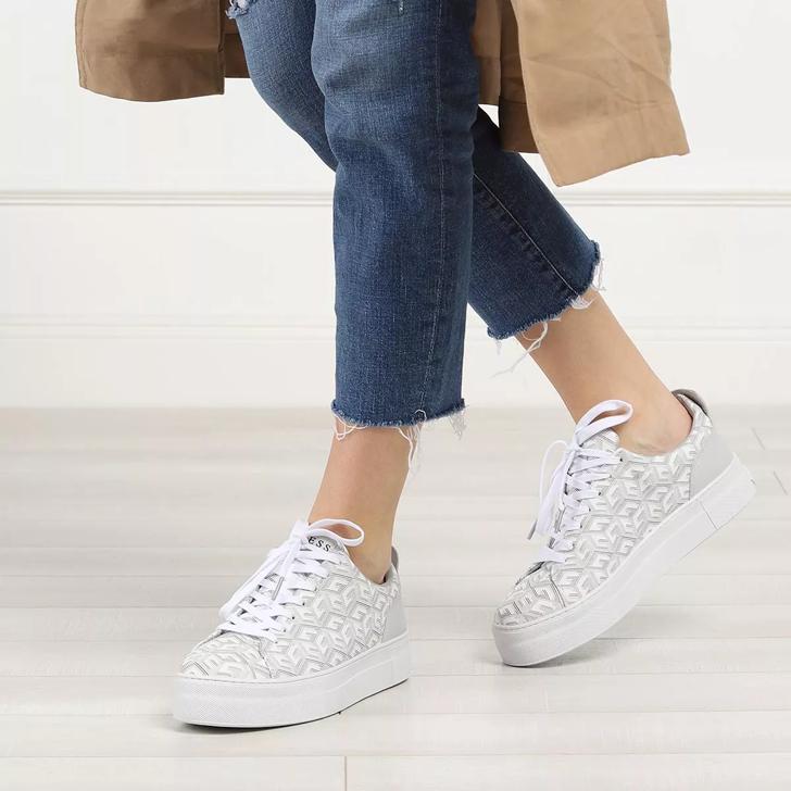 Guess Giaa White | Low-Top Sneaker | fashionette