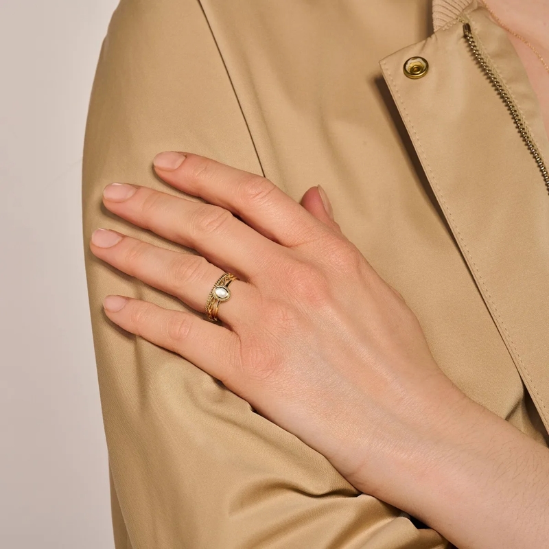 Blush Solitärring Ring Gold