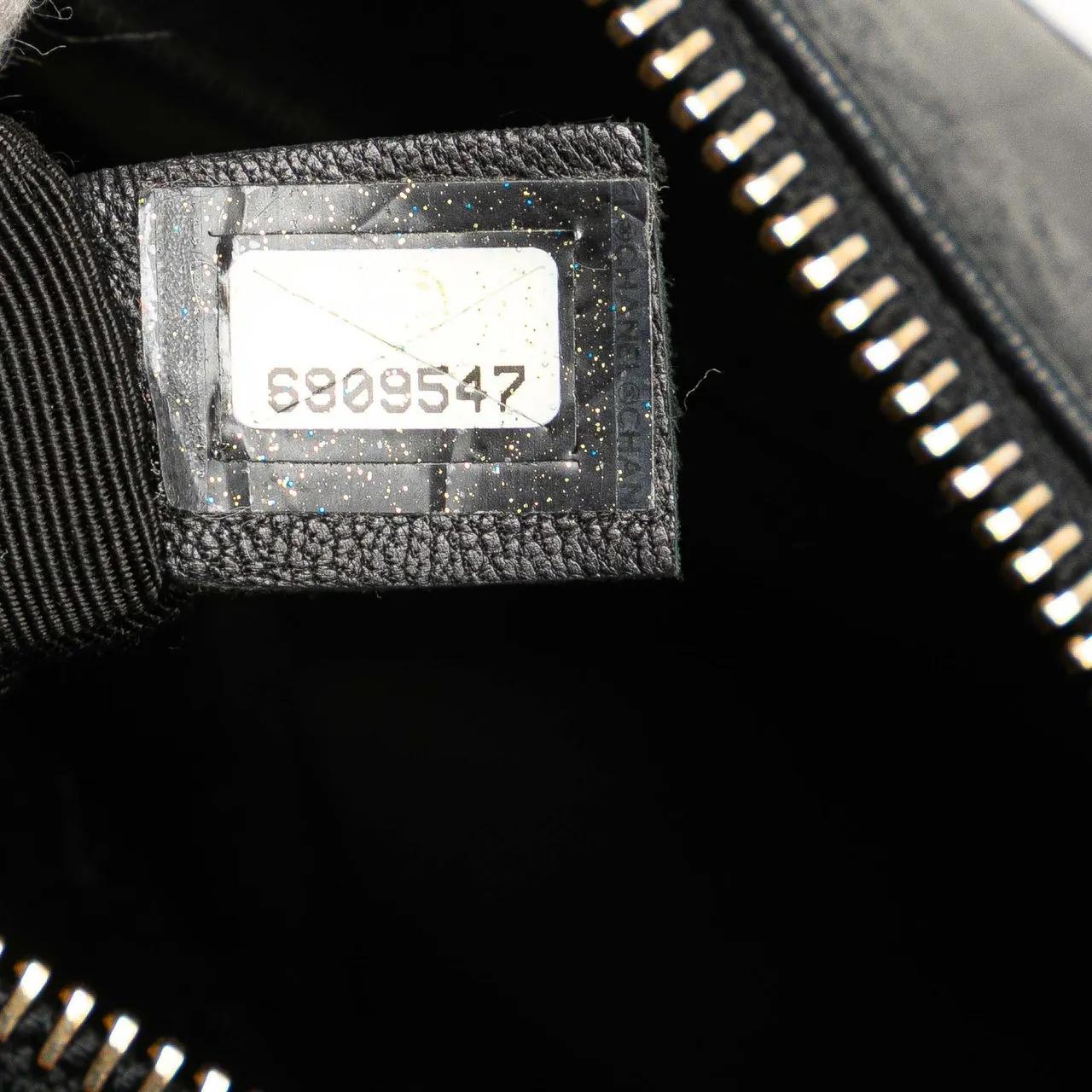 Thumbnail - Chanel Hobo Bags - Medium Lambskin Chocolate Bar Shoulder Bag - Gr. unisize - in Schwarz - für Damen