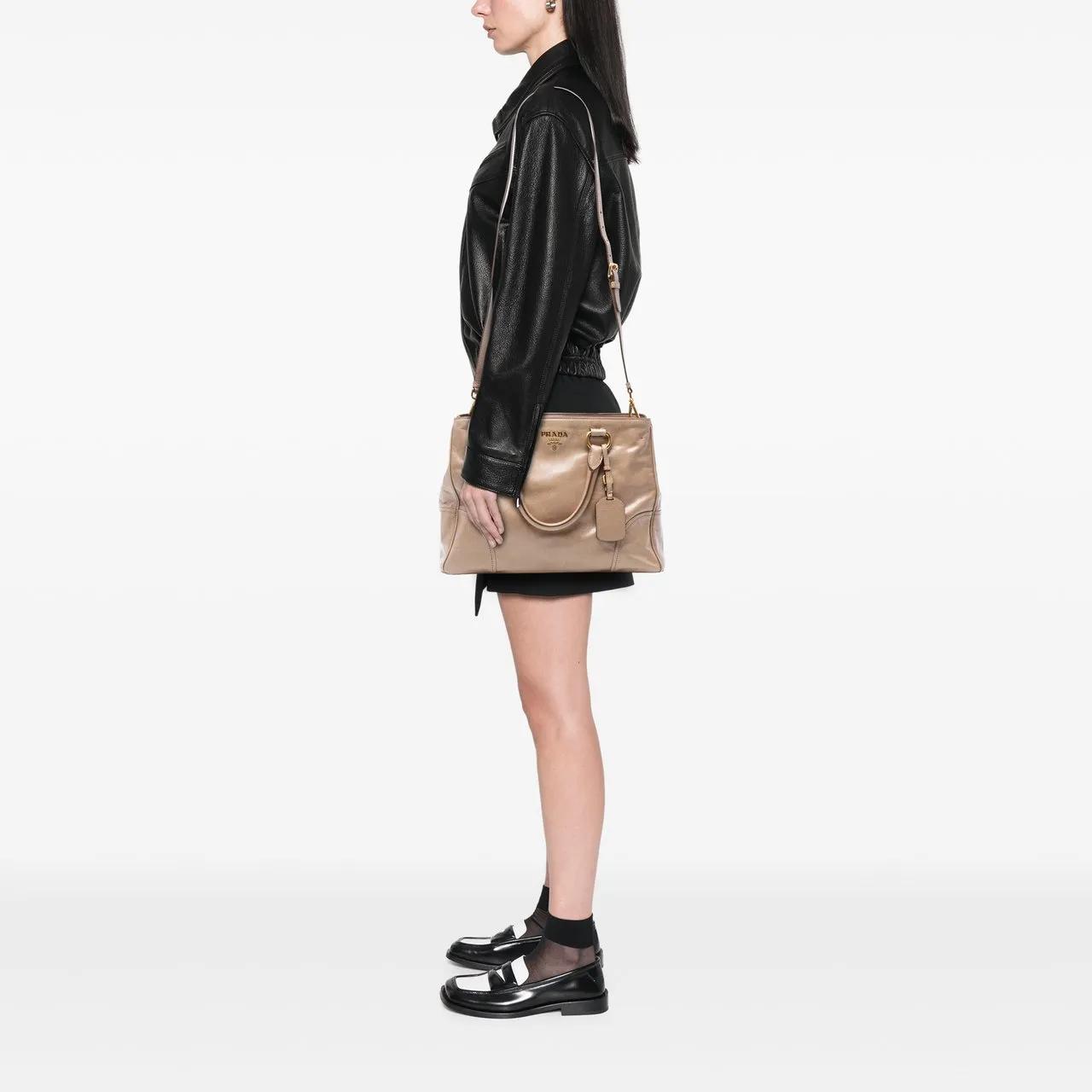 Thumbnail - Prada Hobo Bags - Vitello Shine Open Convertible Tote - Gr. unisize - in Braun - für Damen