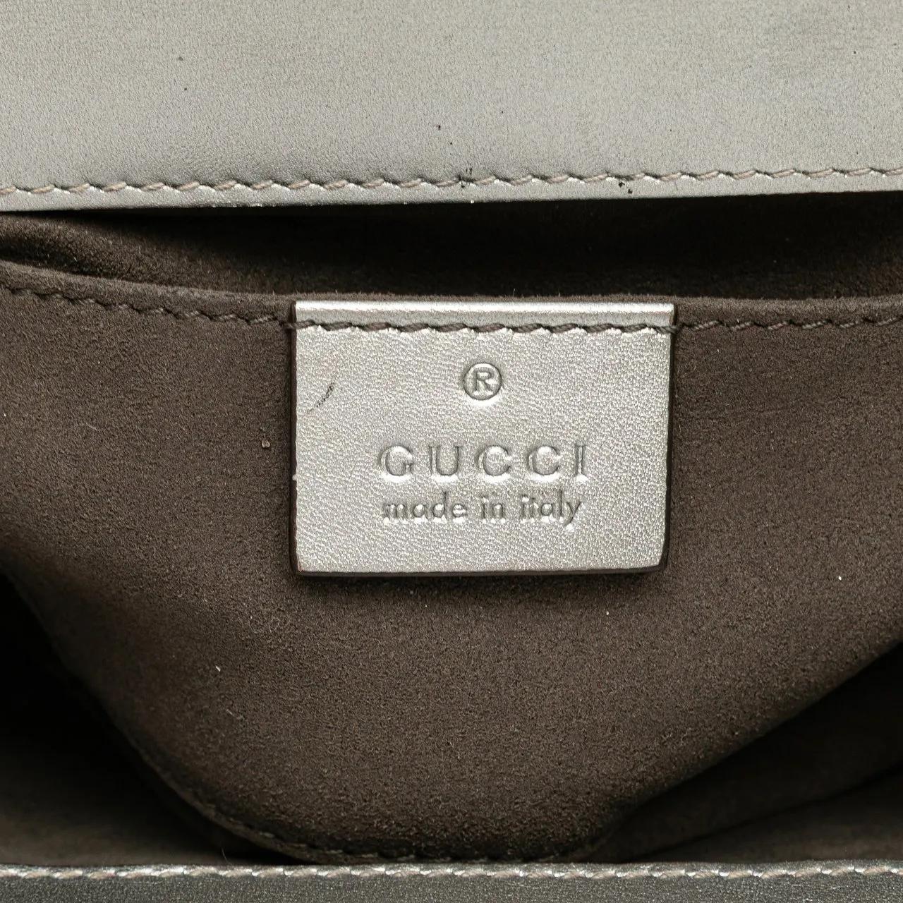 Thumbnail - Gucci Hobo Bags - Small Metallic Leather Padlock Crossbody - Gr. unisize - in Silber - für Damen