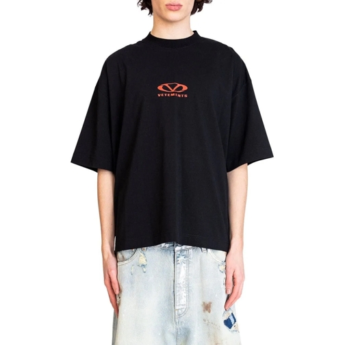 Vetements T-Shirts OVAL LOGO CROPPED BOXY T-SHIRT BLACK/RED schwarz