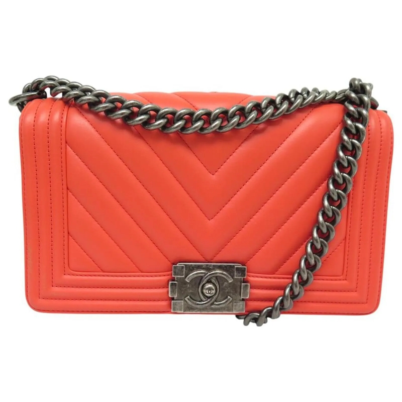 Chanel Crossbody Bag CHANEL BOY MEDIUM CHEVRON LEDER KORALLE SCHULTERTA pink