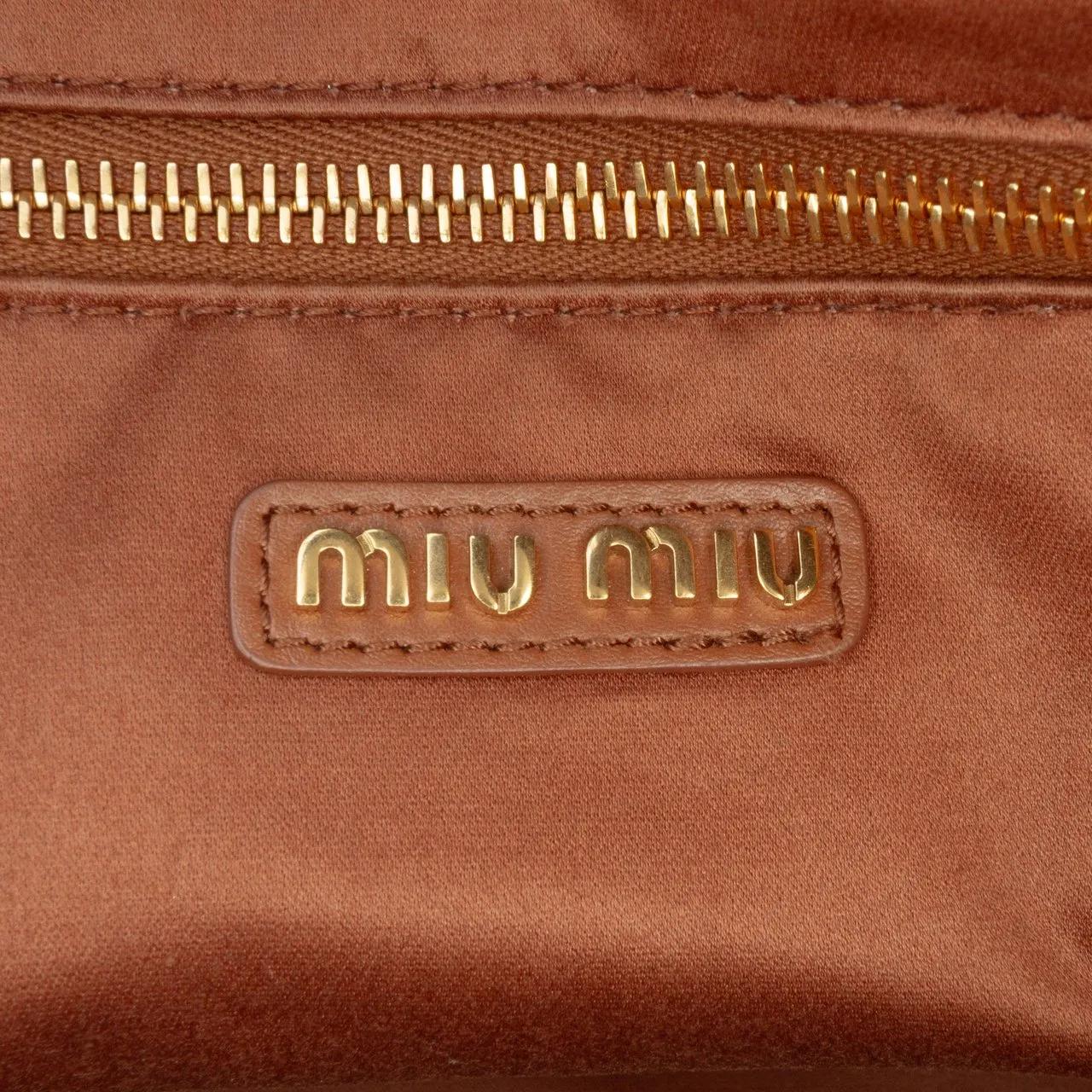 Thumbnail - Miu Miu Hobo Bags - Large Soft Calf Softy Beau Top Handle Bag - Gr. unisize - in Braun - für Damen