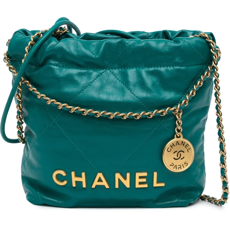 Chanel Fourre-tout Mini Shiny Calfskin 22 Handbag grün