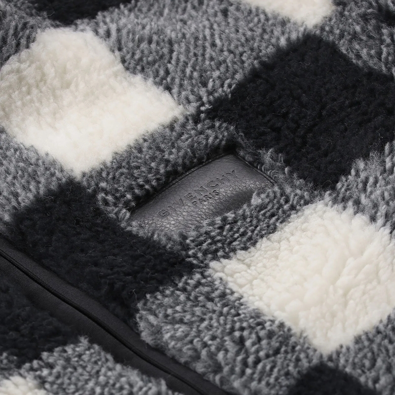Givenchy Übergangsjacke Jacke aus Teddyfell grau(Image 5)