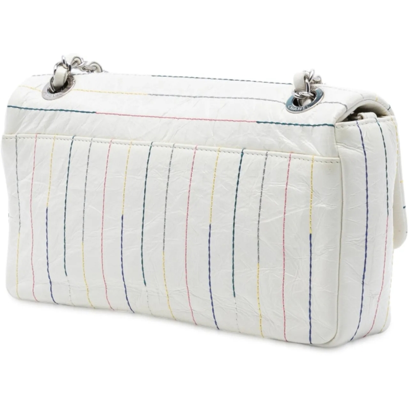 Chanel Schultertasche Distressed Calfskin Straight Line Stitch Flap weiß
