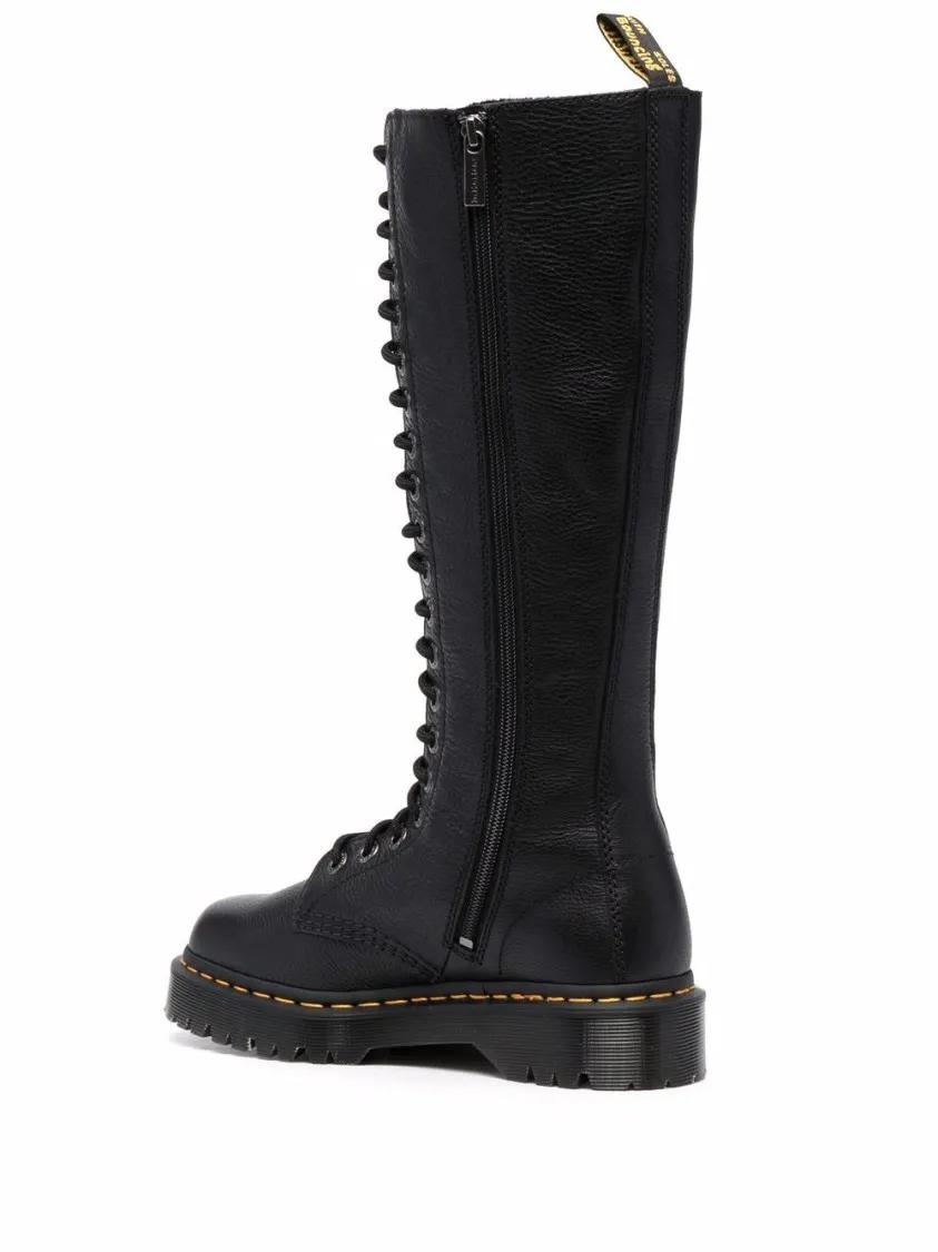 Thumbnail - Dr. Martens Stiefel - Tall Black Leather Boots With Lace-Up Design - Gr. 37 (EU) - in Schwarz - für Damen