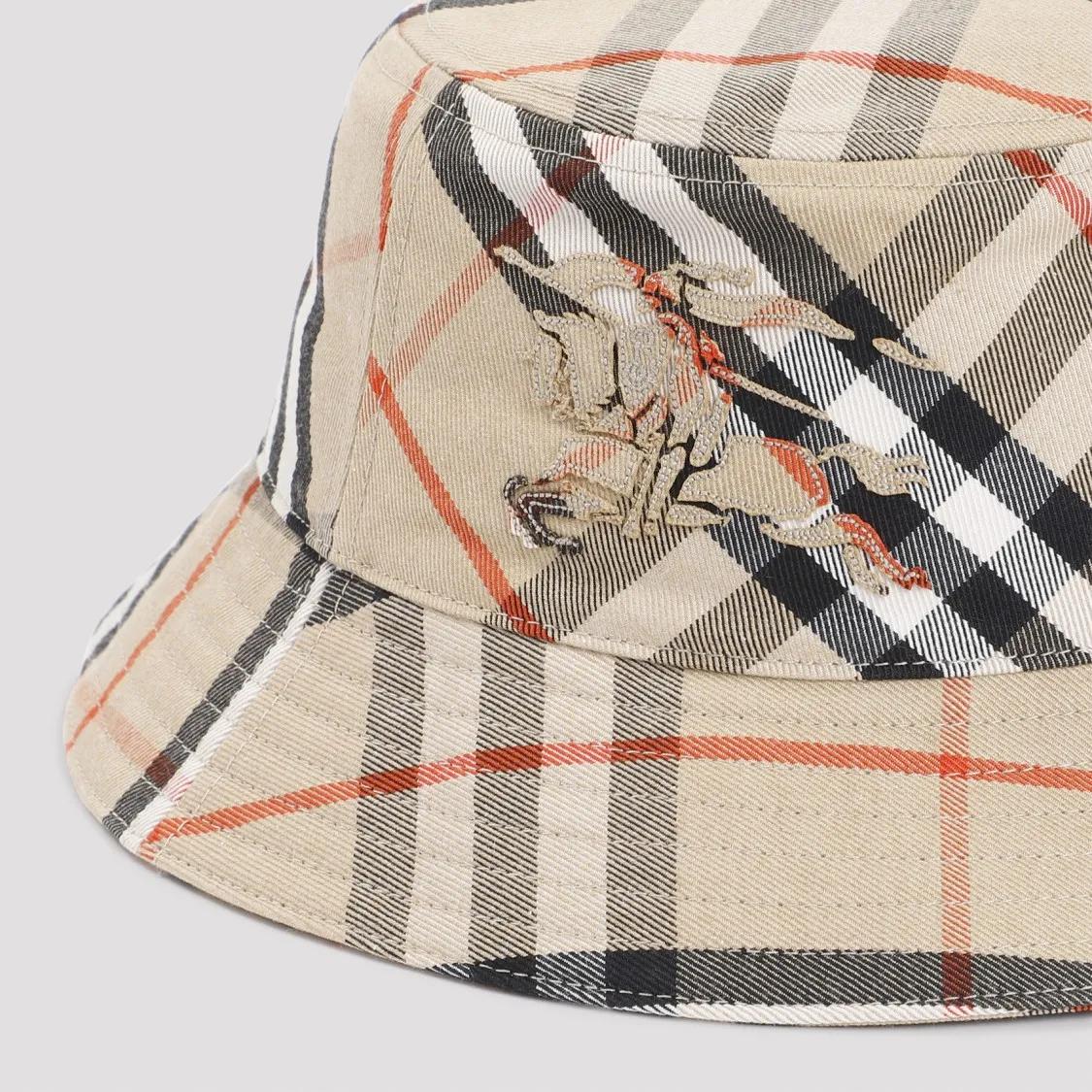 Burberry Mützen - Recycled Polyester Bucket Hat - Gr. L - in Beige - für Damen