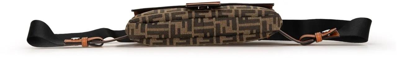 Thumbnail - Fendi Hobo Bags - 2010-2024 Zucca Canvas and Leather Convertible Bag - Gr. unisize - in Braun - für Damen