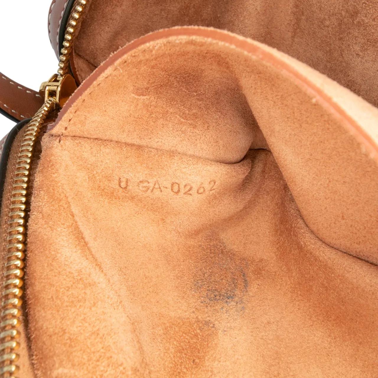 Thumbnail - Celine Hobo Bags - Mini Calfskin Cuir Triomphe Camera Shoulder Bag - Gr. unisize - in Braun - für Damen