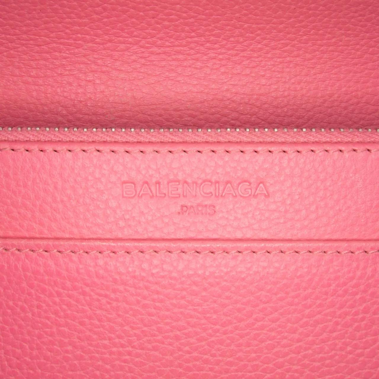 Thumbnail - Balenciaga Hobo Bags - Grained Calfskin Motocross Classic Wallet on Chain - Gr. unisize - in Gold - für Damen