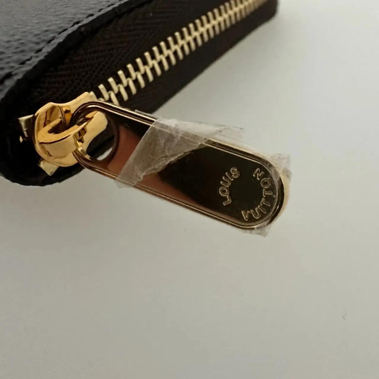 Thumbnail - Louis Vuitton Kleinleder - Louis Vuitton Monogram Giant Zippy Coin - Gr. unisize - in Braun - für Damen