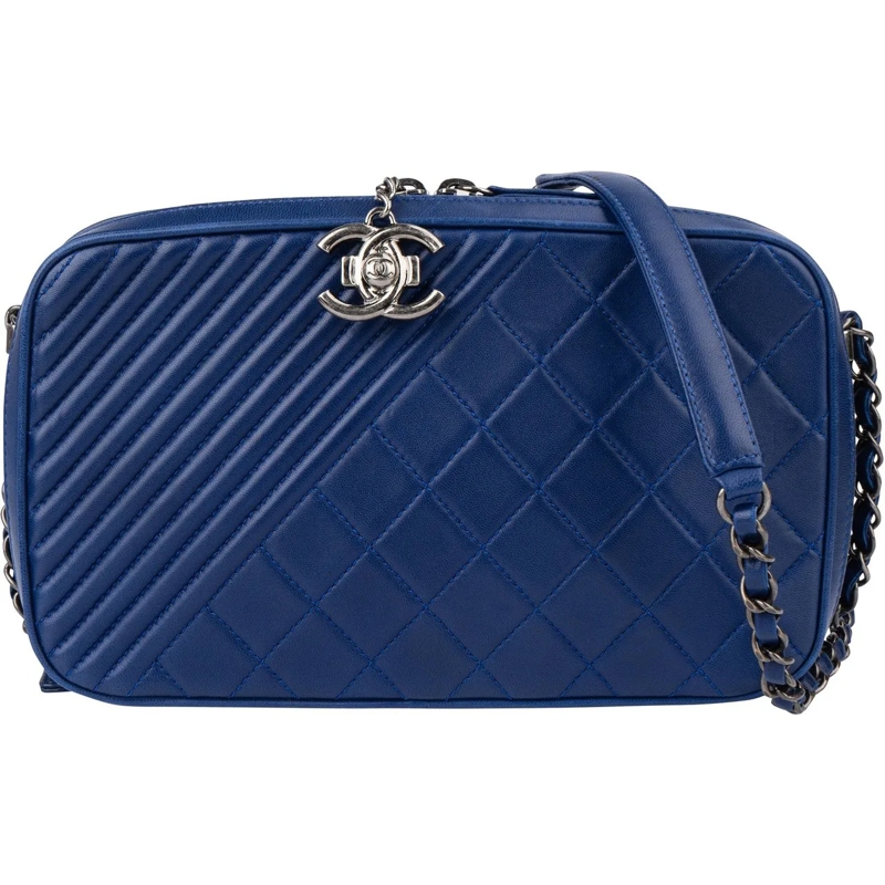 Chanel Tote Chanel Quilted Lambskin Boy Camera Crossbody Bag blau