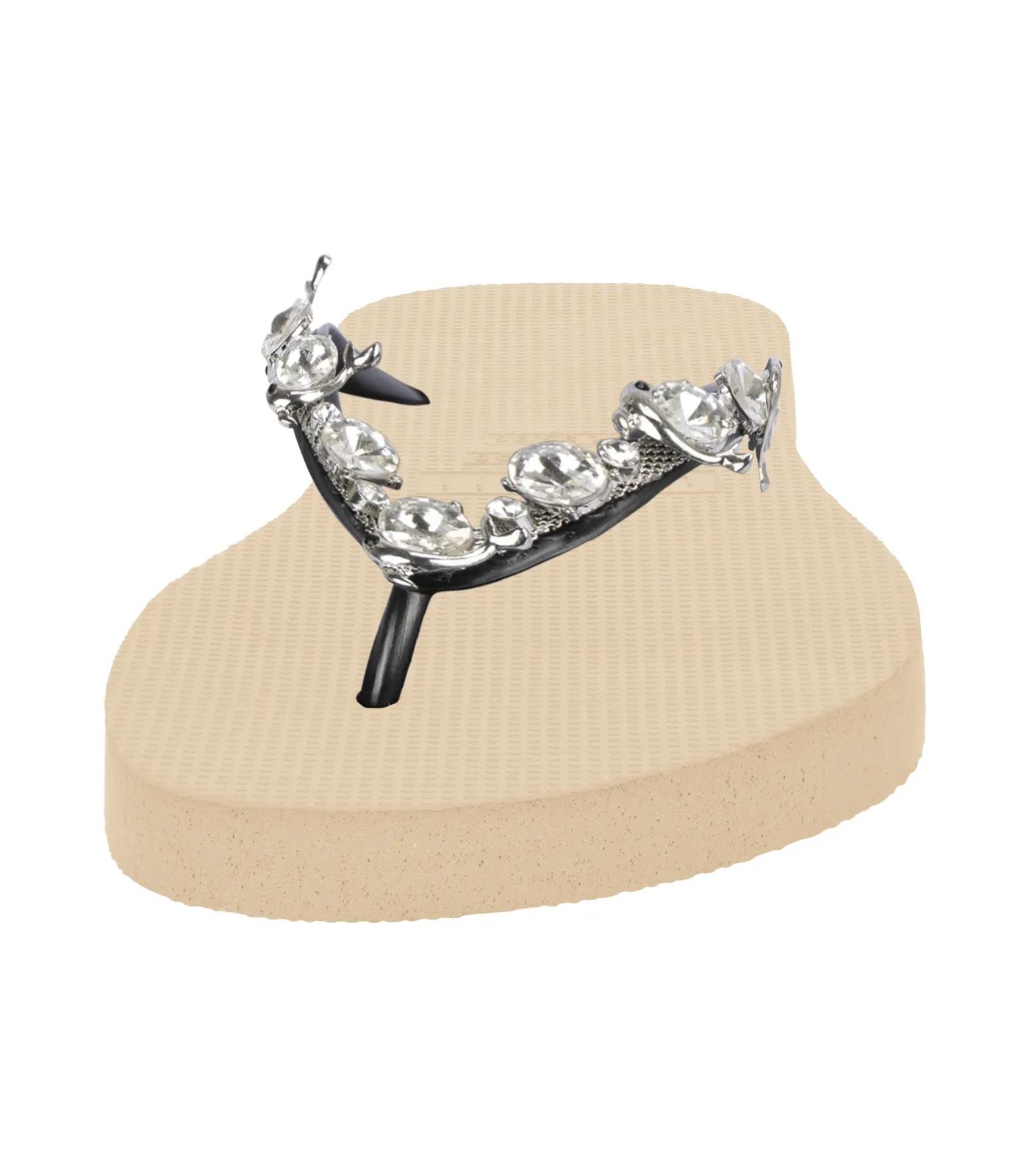 Thumbnail - UZURII Slipper & Pantoletten - platte hausschuhe Chrystal Dolphin - Gr. 41,5 (EU) - in Creme - für Damen