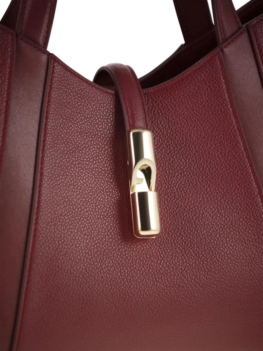 Thumbnail - Furla Shopper & Totes - Structured Minimalistic Bag With Clean Lines - Gr. unisize - in Schwarz - für Damen