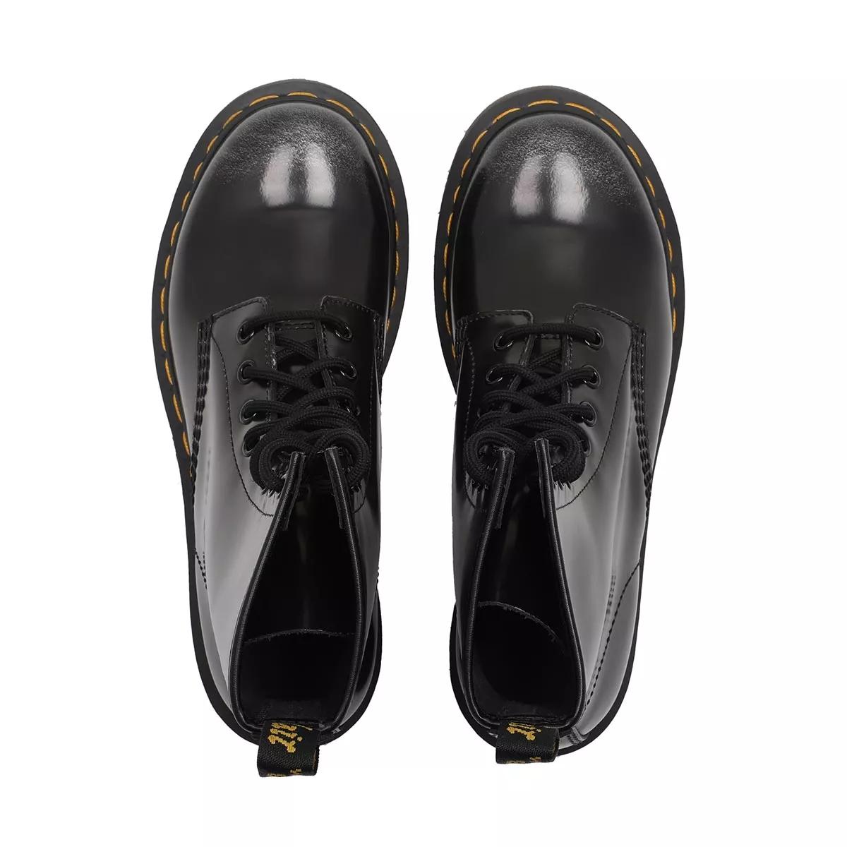 Dr martens hot sale black arcadia