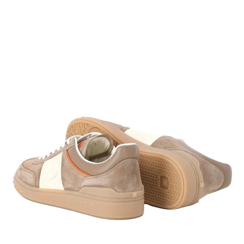 Valentino Garavani Veterschoenen Sneaker aus Veloursleder schwarz