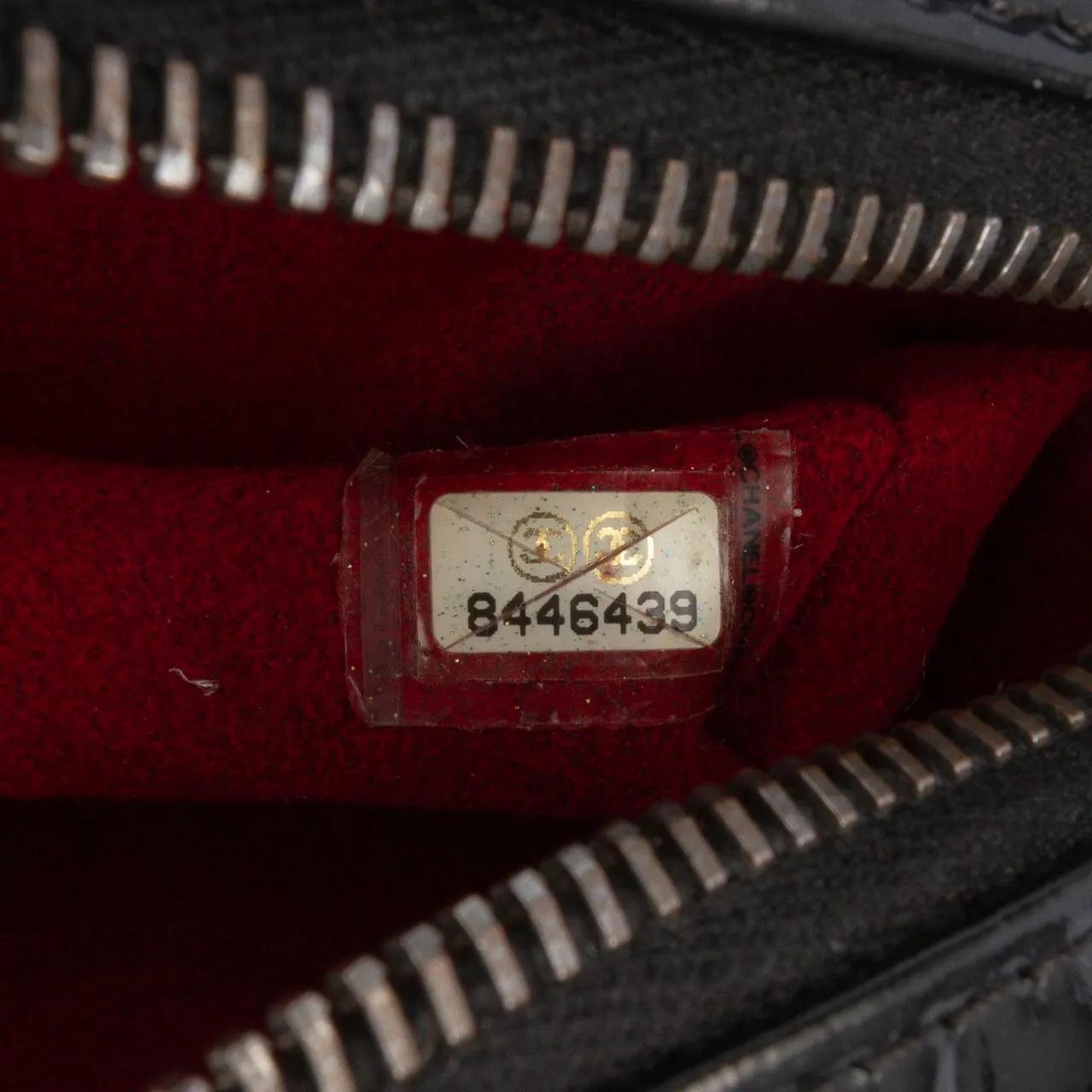 Thumbnail - Chanel Hobo Bags - CC Chocolate Bar Patent Shoulder Bag - Gr. unisize - in Schwarz - für Damen