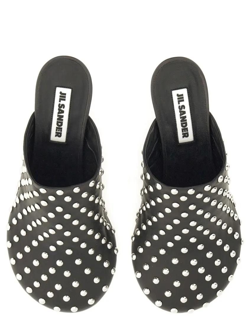 Thumbnail - Jil Sander Slipper & Pantoletten - Nappa Leather Mules With Metallic Studs - Gr. 37 (EU) - in Schwarz - für Damen