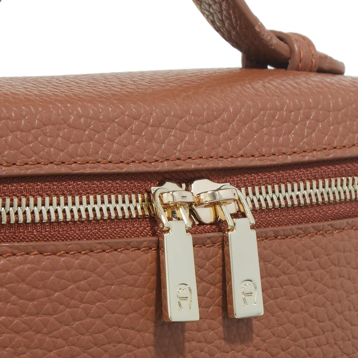 aigner Shoppers & Totes Zelda in bruin