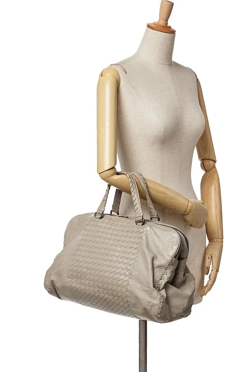 Thumbnail - Bottega Veneta Hobo Bags - 2012-2024 Large Leather Intrecciato Leggero Satche - Gr. unisize - in Grau - für Damen