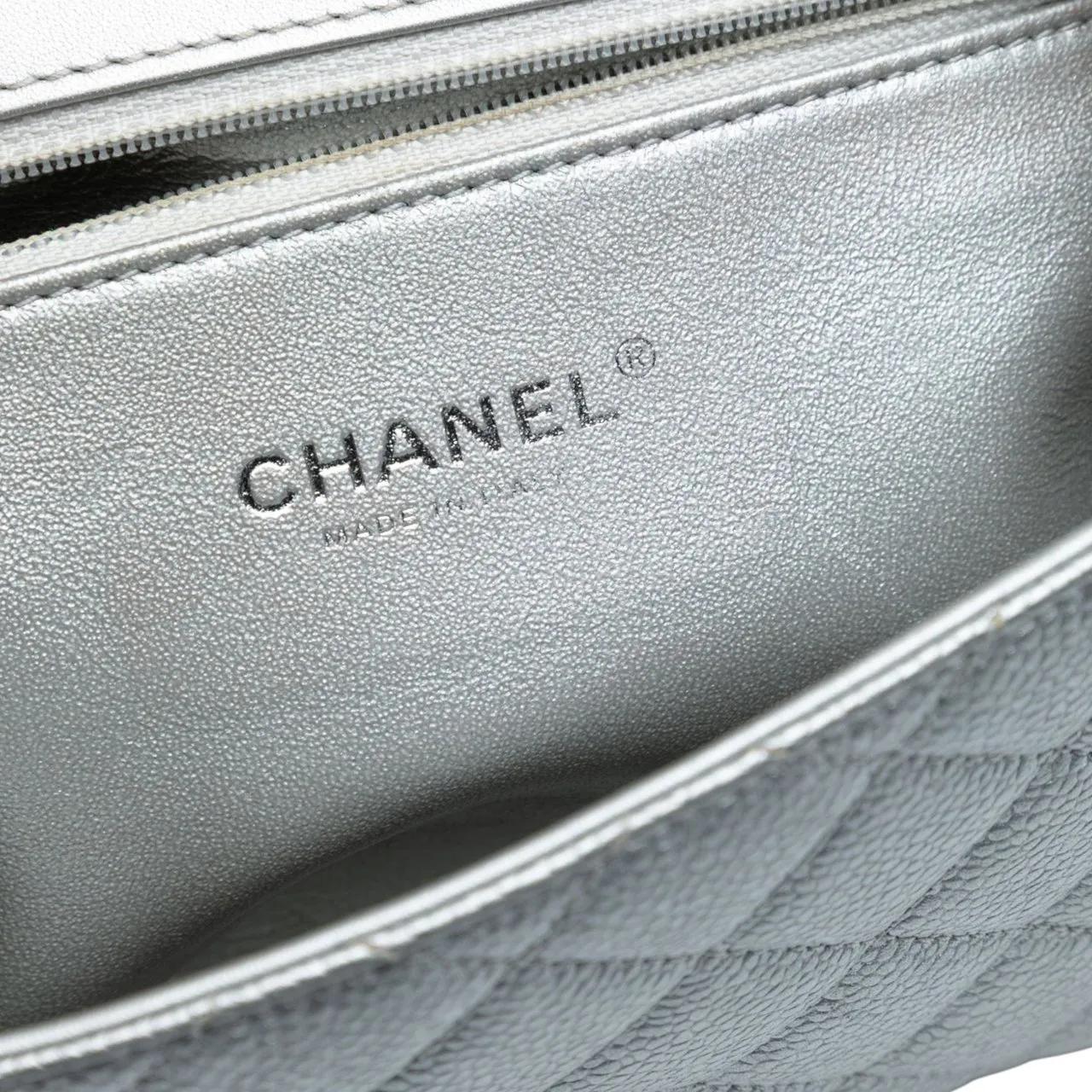 Thumbnail - Chanel Hobo Bags - Small Quilted Metallic Caviar CC Filigree Flap - Gr. unisize - in Silber - für Damen