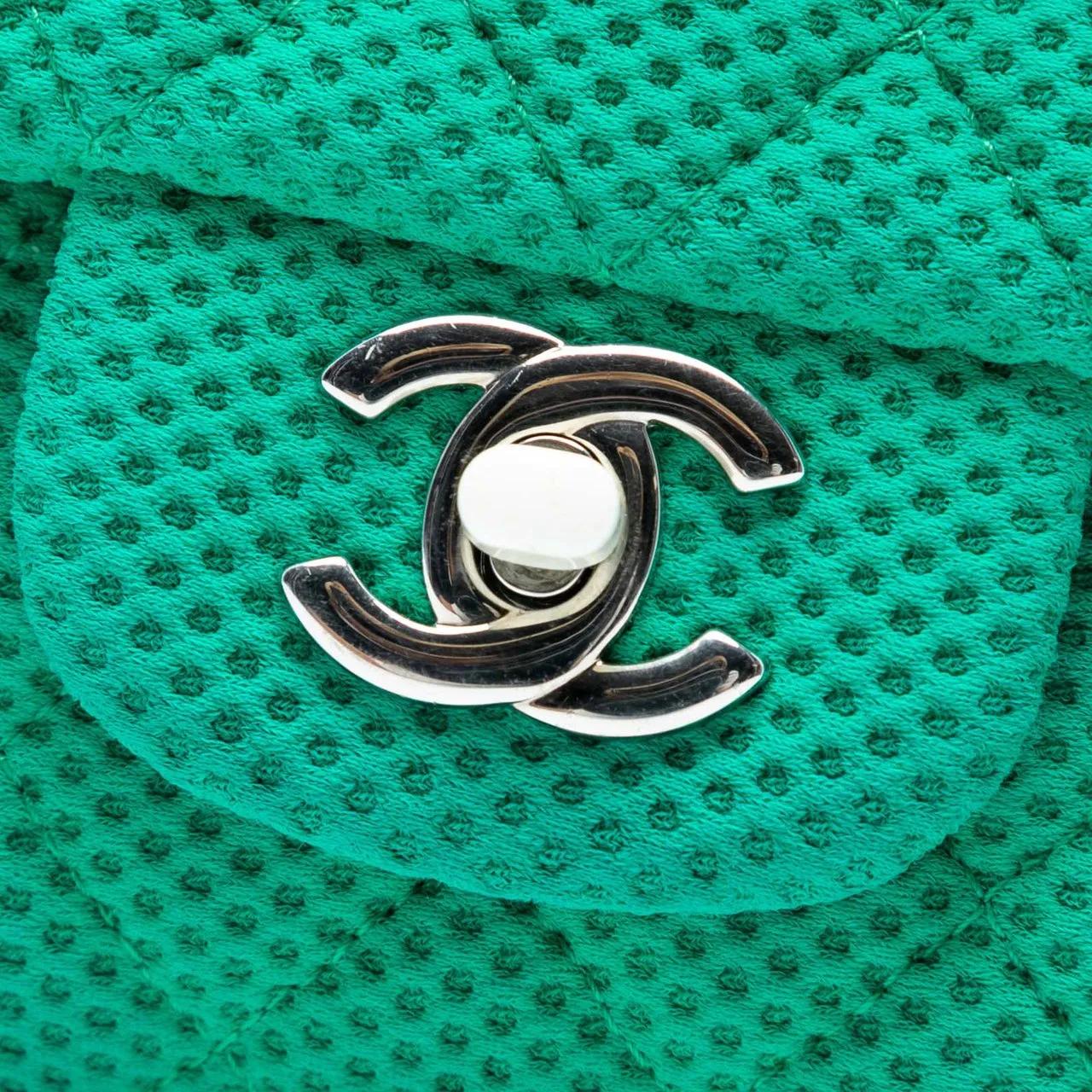 Thumbnail - Chanel Hobo Bags - Medium Classic Mesh Single Flap - Gr. unisize - in Grün - für Damen